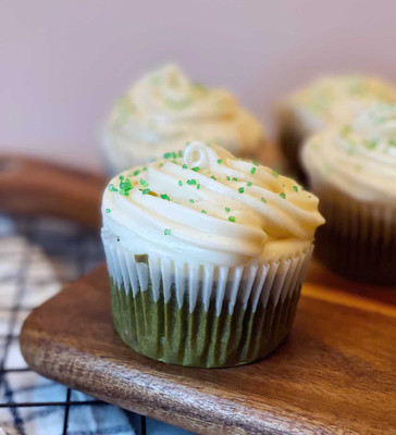 St. Patrick's Day Green Velvet Cupcakes!