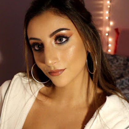 Simple Smokey Eye Video Tutorial