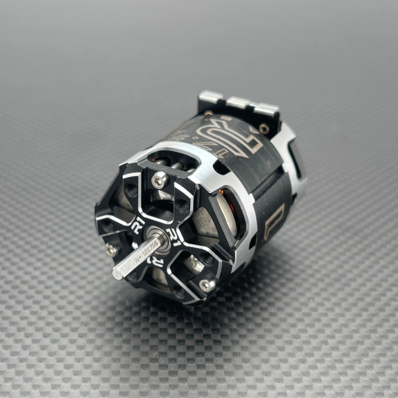 V30 17.5T (ROAR Approved) - RC One Racing