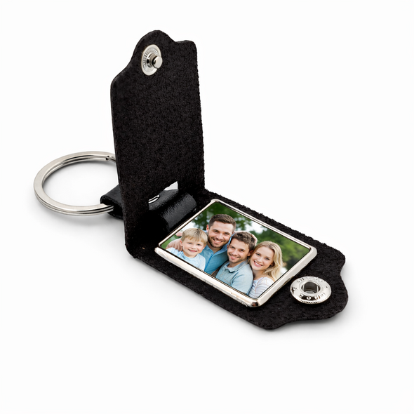 Personalized Leather Photo Keychain – Carry Your Loved Ones Everywhere