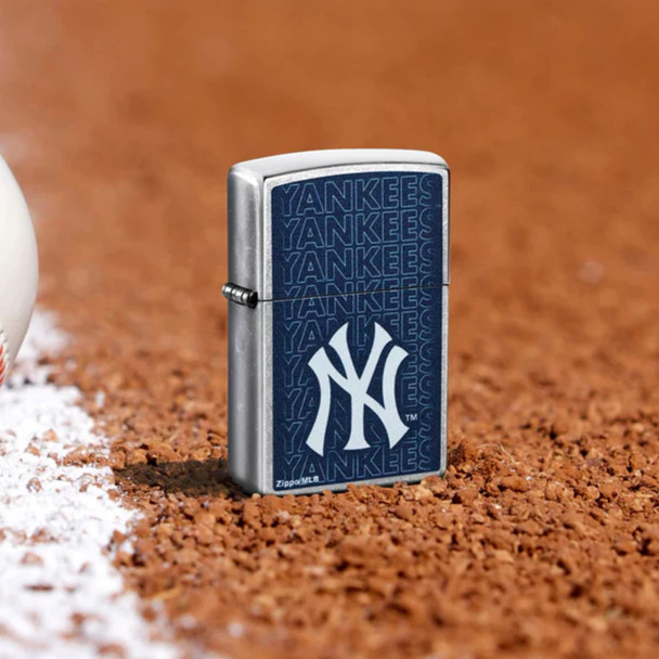 Personalized MLB New York Yankees Genuine Zippo Lighter