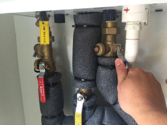When Should You Winterize Your Tankless Water Heater? A State-by-State Cold Weather Guide 