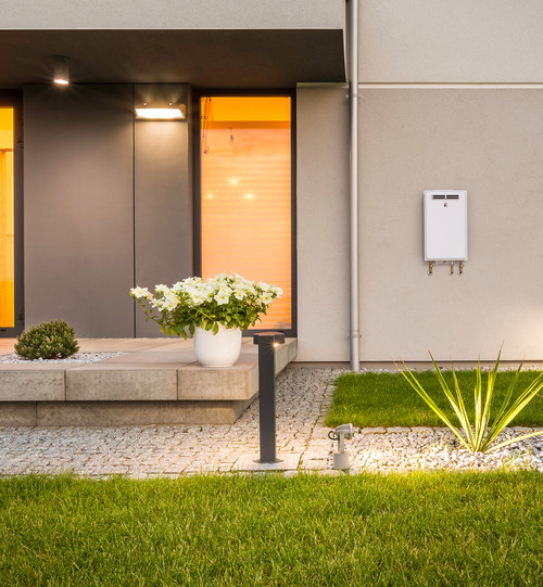 6.8GB Outdoor Natural Gas Tankless Water Heater | Eccotemp