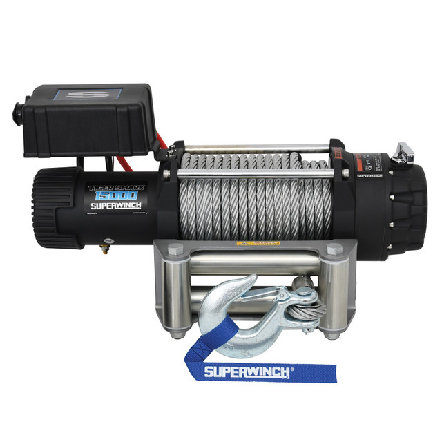 Superwinch 15000Lb Winch 7/16In X 82Ft Wire Roller Fairlea 1515000