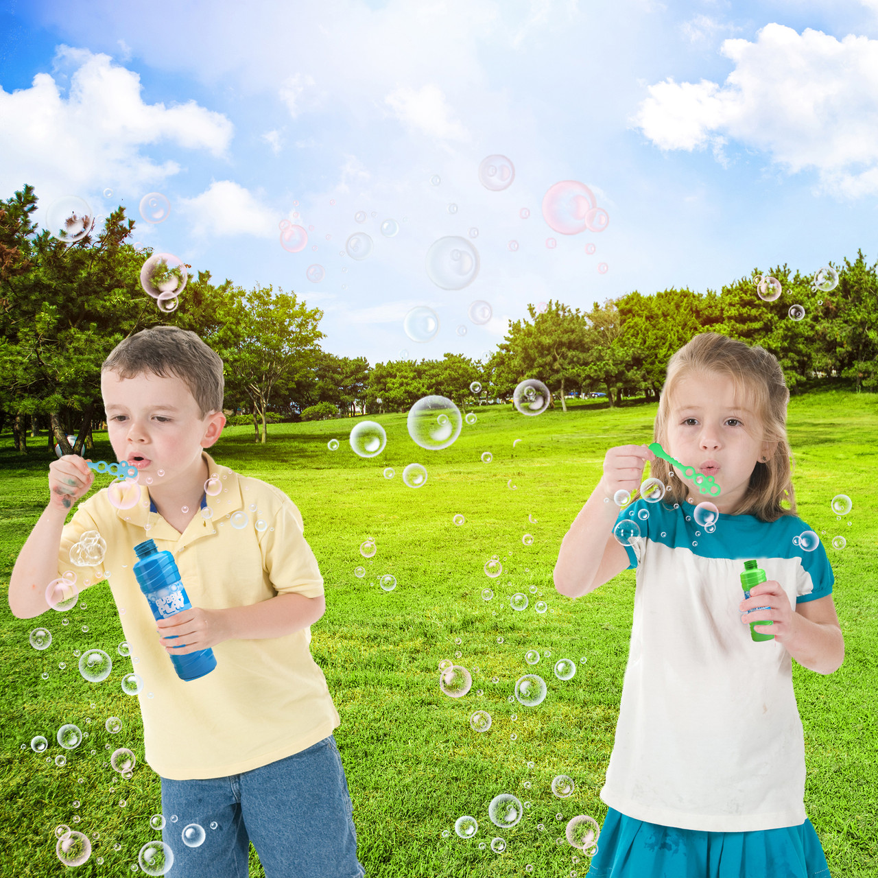 Bubble Gun with 2 Pack Bubble Liquid, Bubble Machine for Toddlers