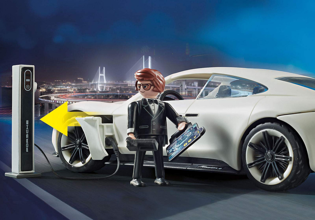 PLAYMOBIL The Movie Rex Dasher's Porsche Mission E - Toys 4 U