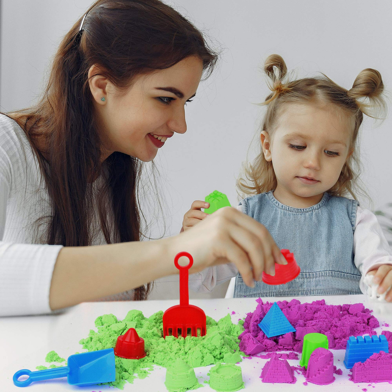 Kinetic Sand Beach Sand 3lbs | Mess-Free Sensory Play for Kids 3+