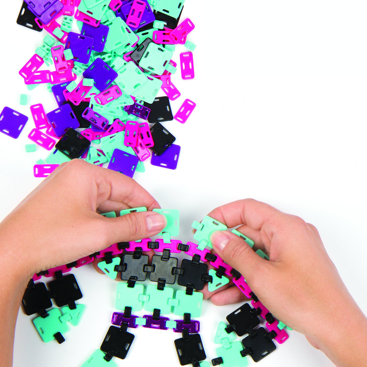 Znapeez! Dollgear Accessories Kit - Toys 4 U