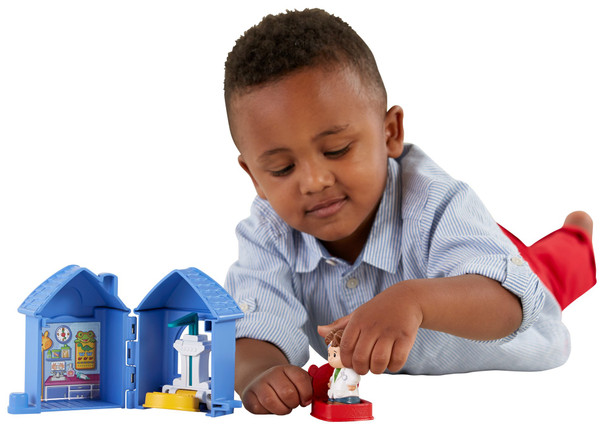 Fisher-Price Little People Fold 'n Go Check Up