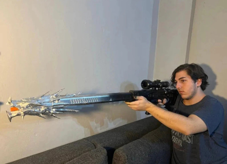 Whisper Of The Worm Destiny Prop