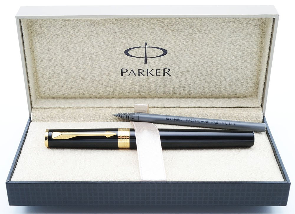 Parker Ingenuity 5th Pen - Black Lacquer w Gold Trim, Large, Felt