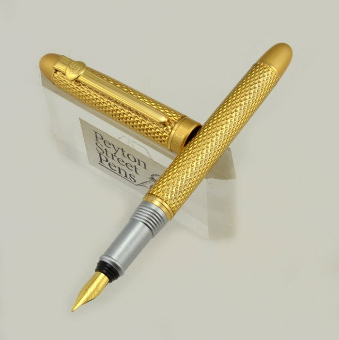 DUKE 14K万年筆　ケース付き　216B Duke 216B Viceroy Fountain Pen - Gold Diamond Pattern, Fine (New