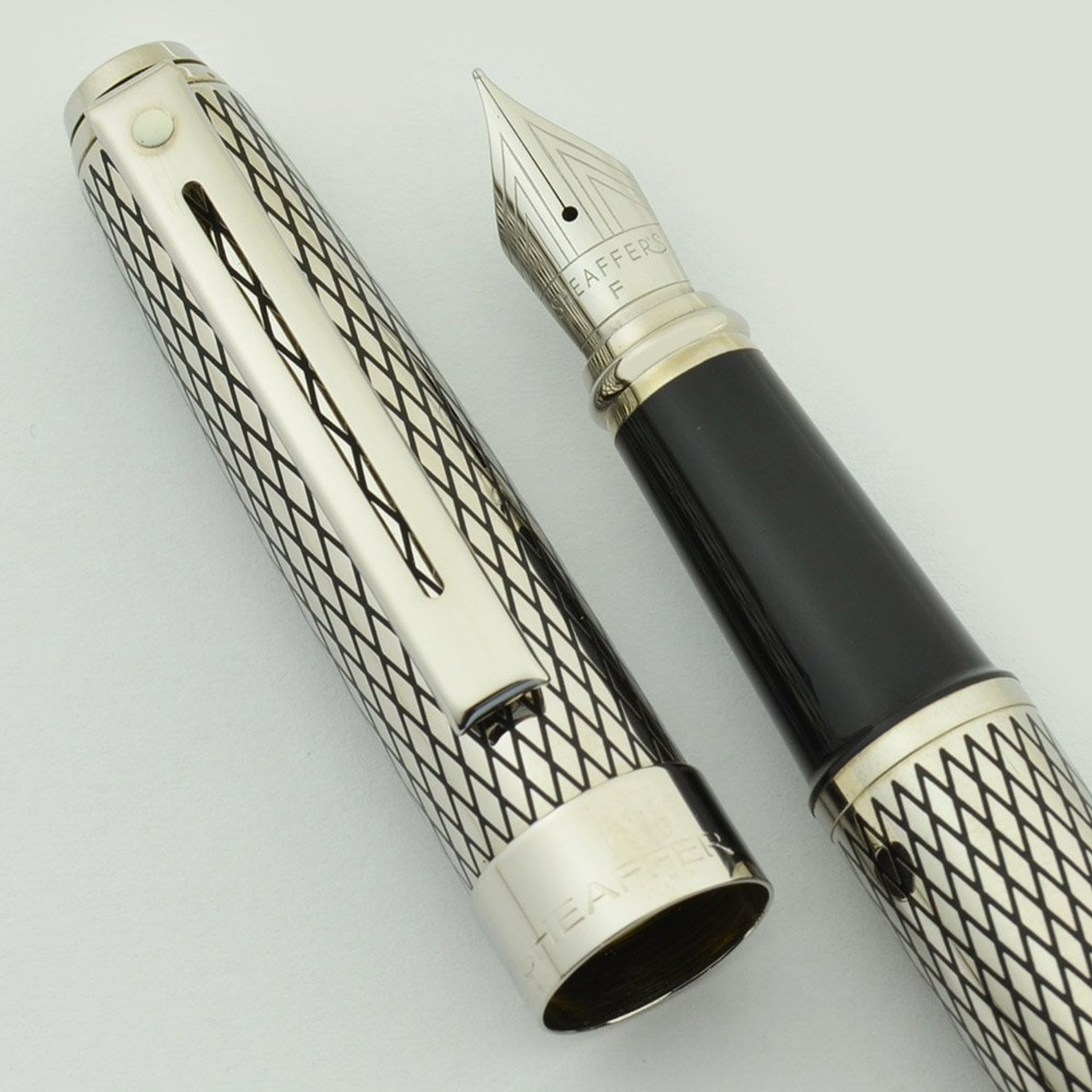 Sheaffer Prelude Signature Fountain Pen - Cisele "Imperial", Platinum Trim and Barrel, Broad Nib (New Old Stock) Sheaffer Prelude Signature Fountain Pen - Cisele "Imperial", Platinum Trim and Barrel, Broad Nib (New Old Stock)