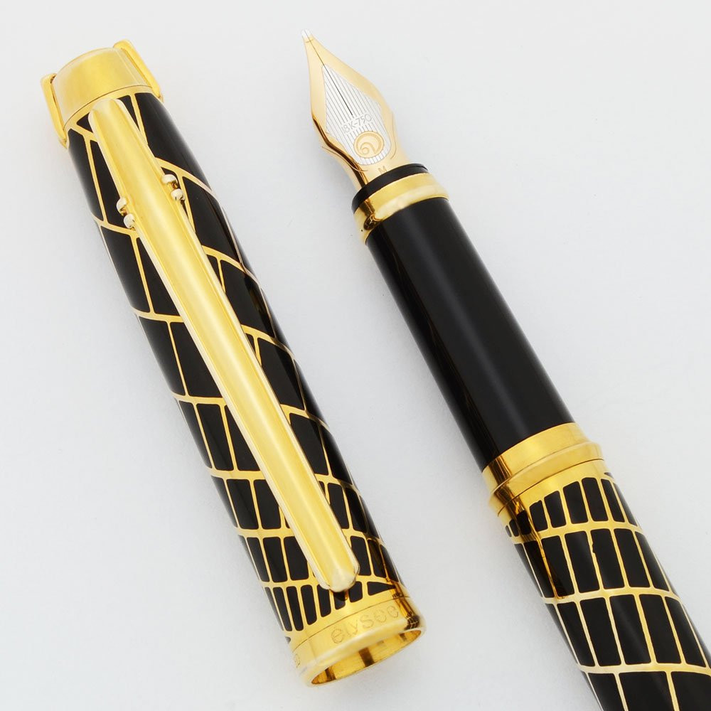 Elysee Parthenon Fountain Pen Trajan Black with 18k GP Trim, Medium