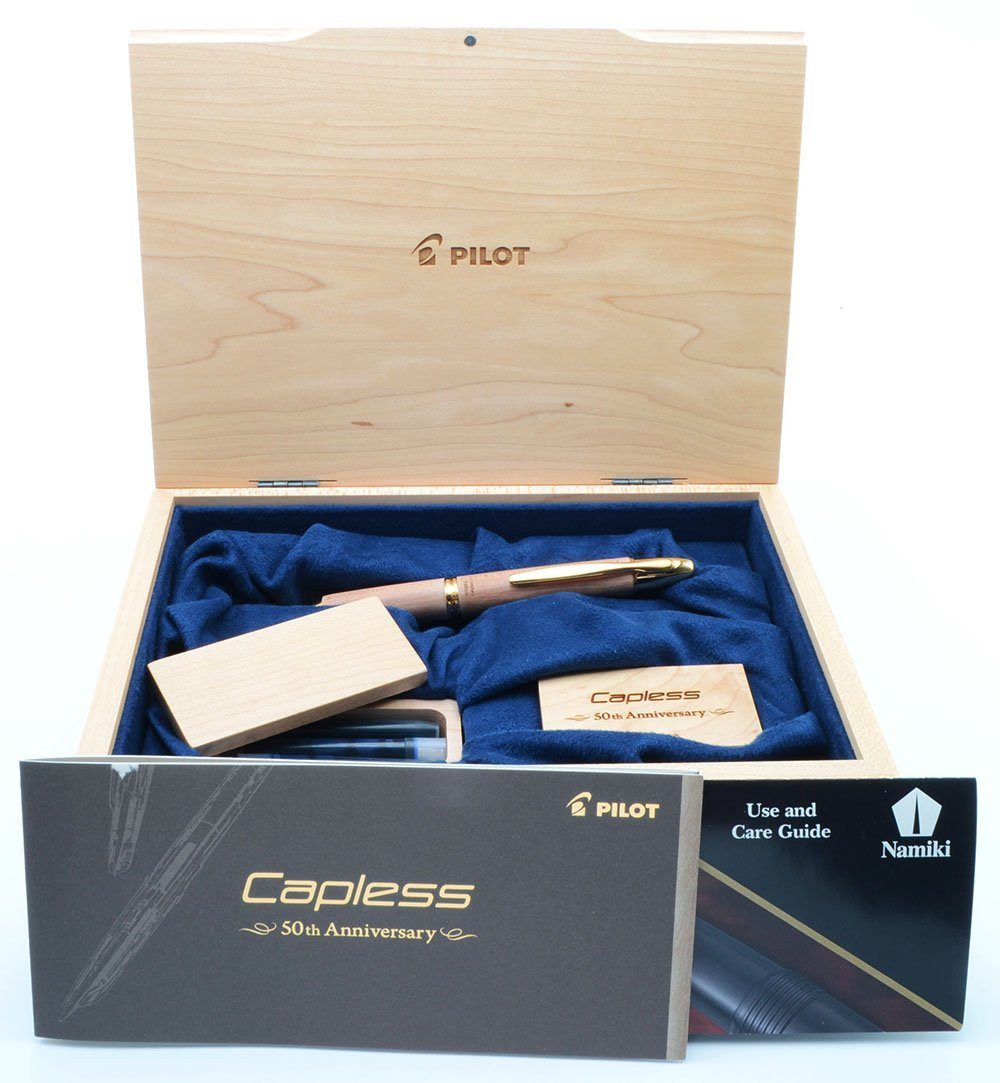 Pilot (Namiki) Vanishing Point LE (444/900) - Japanese Itaya Maple w Gold Trim, Medium 18k Nib (New, Mint in Box)
