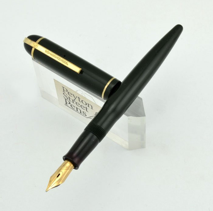 Eversharp Skyline Fountain Pen - Green Cap & Barrel, Flexible