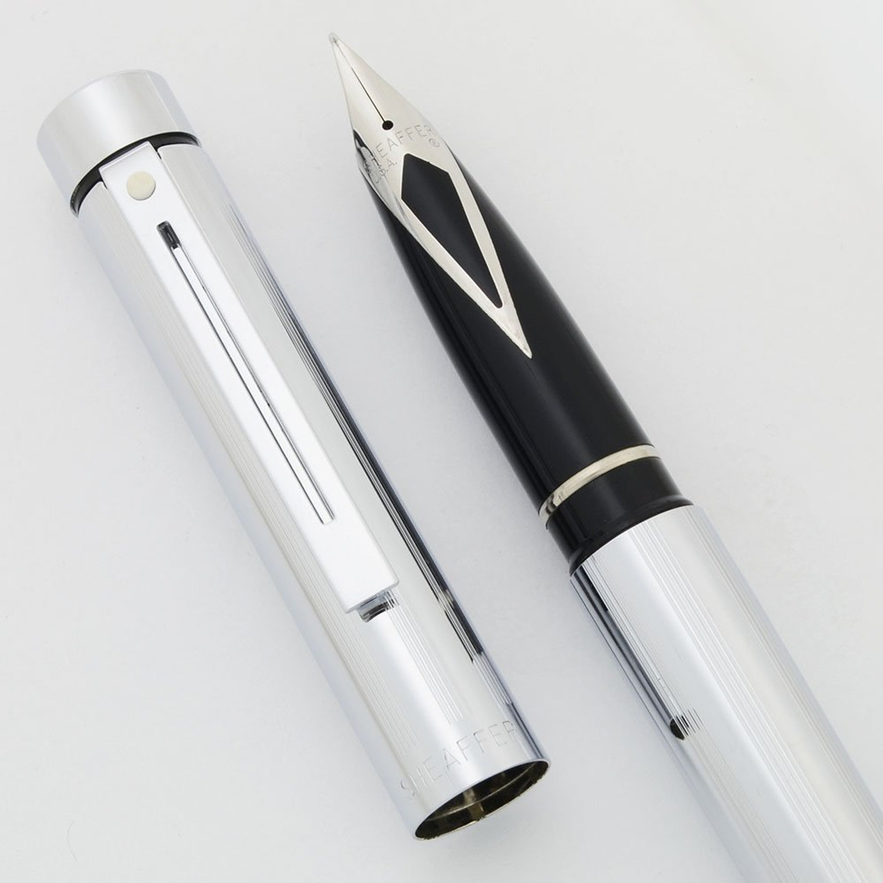 Sheaffer TARGA 1000 Fountain Pen - Lined Chrome, Medium Steel Nib (Near Mint, Works Well) - 19167