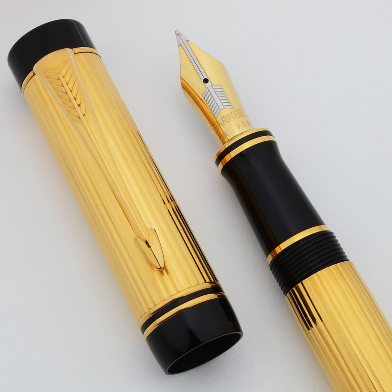 Parker Duofold Centennial Fountain Pen - Godron Gold Lined, 18k Fine (Excellent + in Box, Works Well)