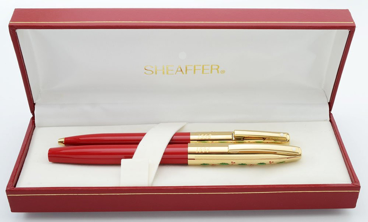 Sheaffer Triumph Imperial Fountain Pen - The Holly Pen Set, Red Barrels, Gold Plated Medium Nib (Near Mint in Box) - 19292