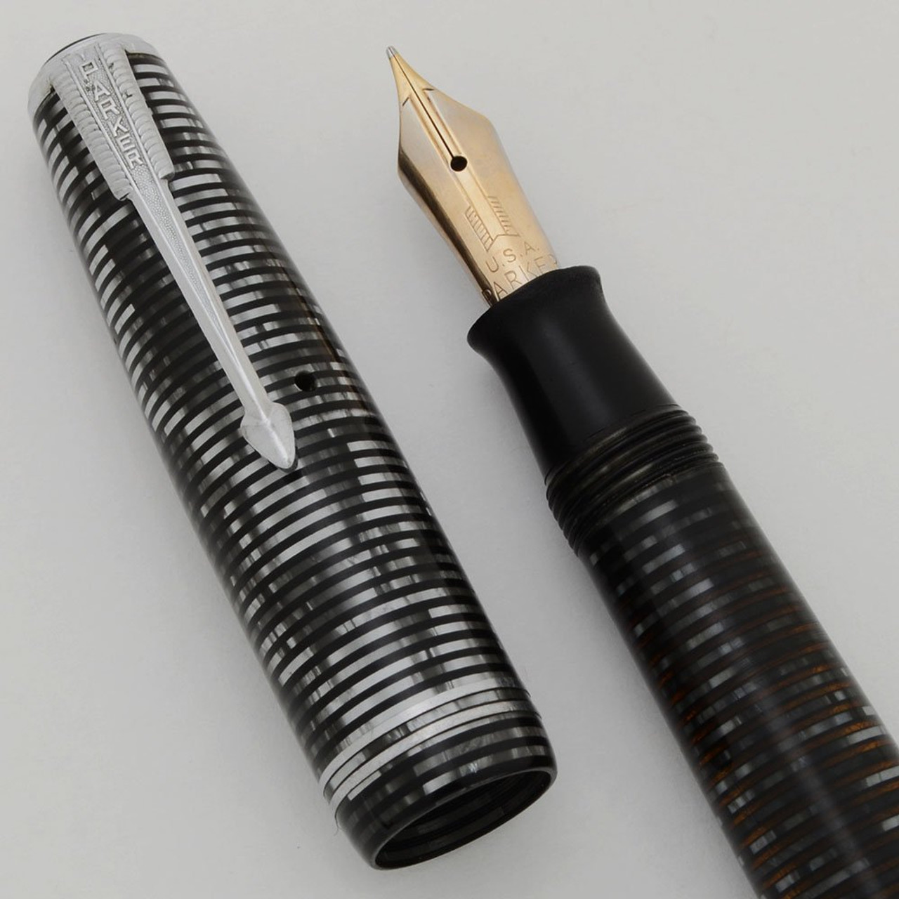 Parker Vacumatic Junior Fountain Pen (1948) - Silver Pearl, Medium-Fine 14k Nib (Excellent, Restored)