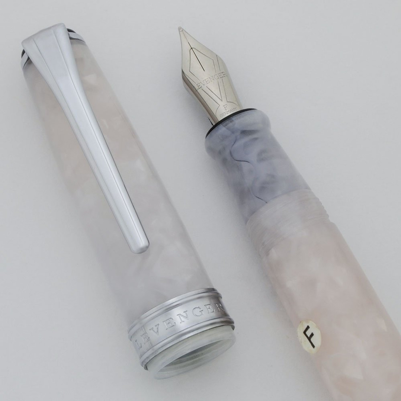 Levenger True Writer Fountain Pen - White Cracked Ice, Chrome Trim,  C/C Filler, Fine Nib (Near Mint, Works Well)
