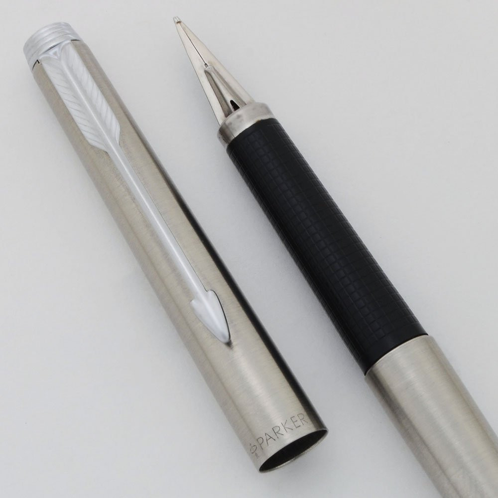 Parker 180 Fountain Pen (1980) - Flighter, Chrome Trim, C/C