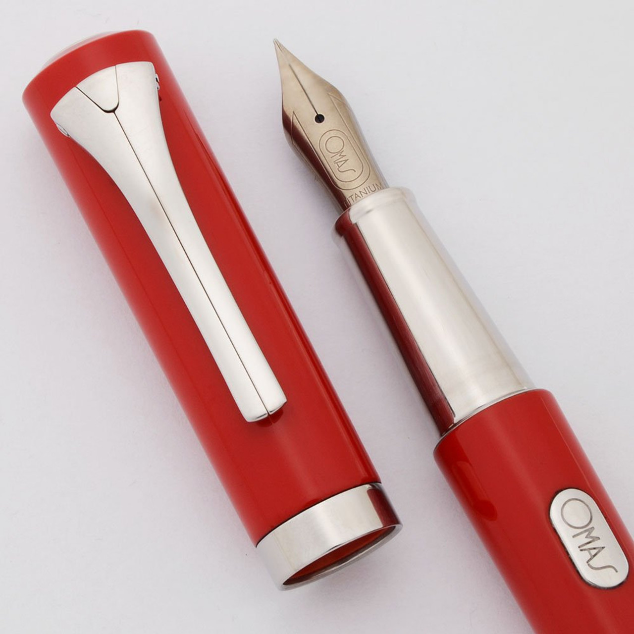 vergaan arm Hopelijk Omas Emotica Fountain Pen (2010s) - Red with Titanium Trim, C/C, Fine  Titanium Nib (Very Nice, Works Well) - Peyton Street Pens