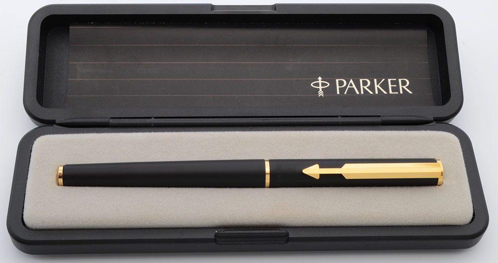 Parker Arrow Fountain Pen (1984) - Black Matte w Gold Trim, Medium