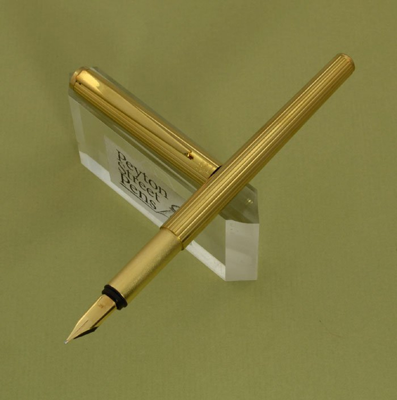 Montblanc Noblesse Fountain Pen - Gold Plated , 1980s,  Smooth Writer (Excellent)