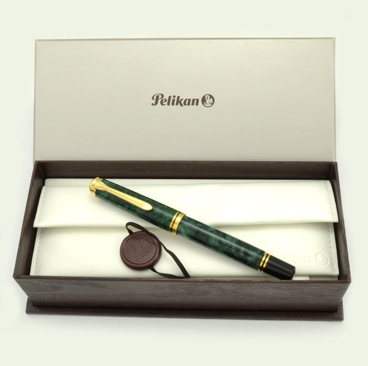 Pelikan M600 Souveran Fountain Pen - Special Edition, Green O Green, Medium  14k (New in Box)