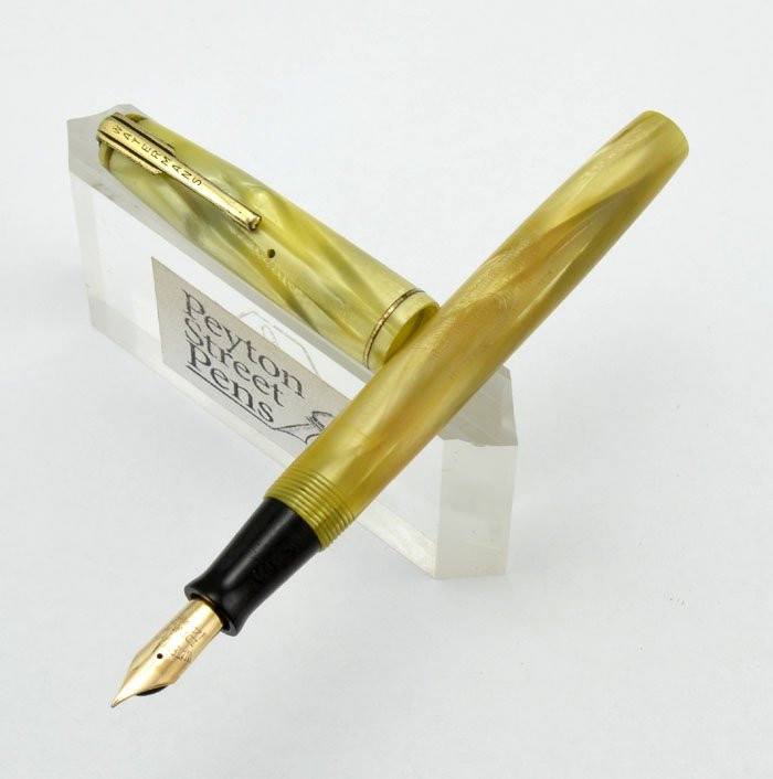 Waterman Starlet Fountain Pen (1940s) Ivory, 14k Fine Flex Nib (Very