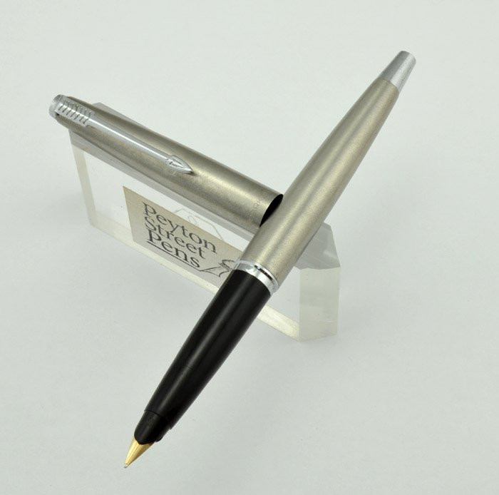 Parker 45 Flighter Fountain Pen - Chrome Trim, 14k Fine Nib (Excellent ...