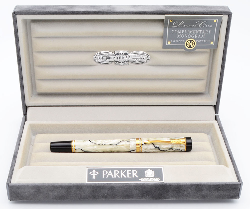 Parker Duofold International Fountain Pen (1992) - Pearl and Black