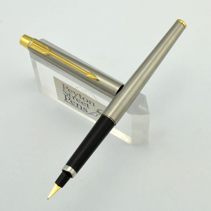 Parker Classic Fountain Pen - Flighter w GT, USA, Fine (Near Mint