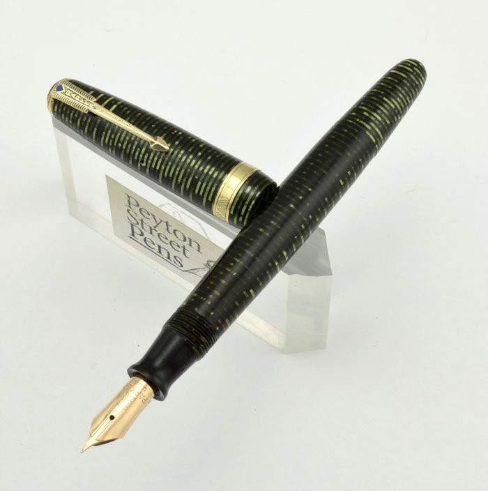 Parker Vacumatic Major Fountain Pen - 1944, Green Pearl, Fine (Excellent, Restored)