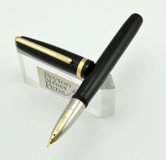 Moore 96-B Fingertip Fountain Pen - Hard to Find, 1940s, 14k Fine Nib (Excellent, Restored)