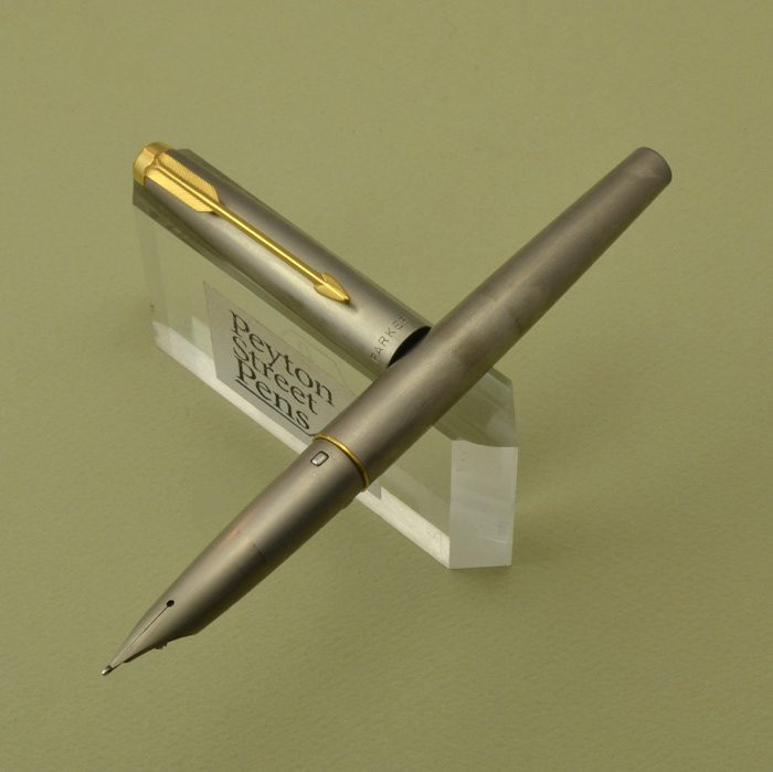 Parker T1 Fountain Pen - Hard to Find, Fine Nib (Very Nice