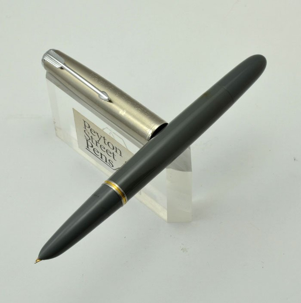 Parker 51 Vacumatic 1946 - Grey, Personalized Steel Cap,Fine (Very Nice, Restored)