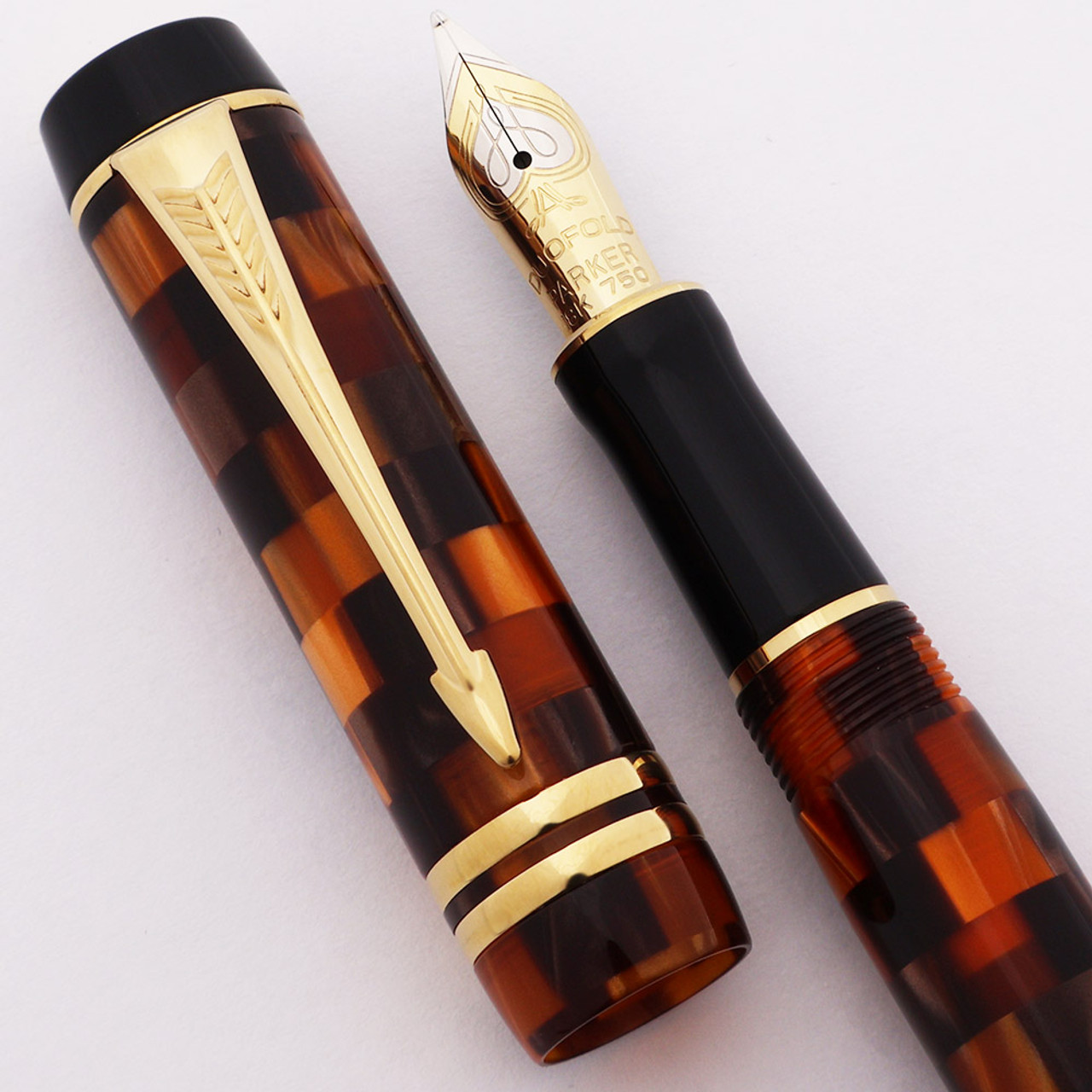 Parker Duofold International Fountain Pen - Amber Check, 18k Medium (Near Mint, Works Well)
