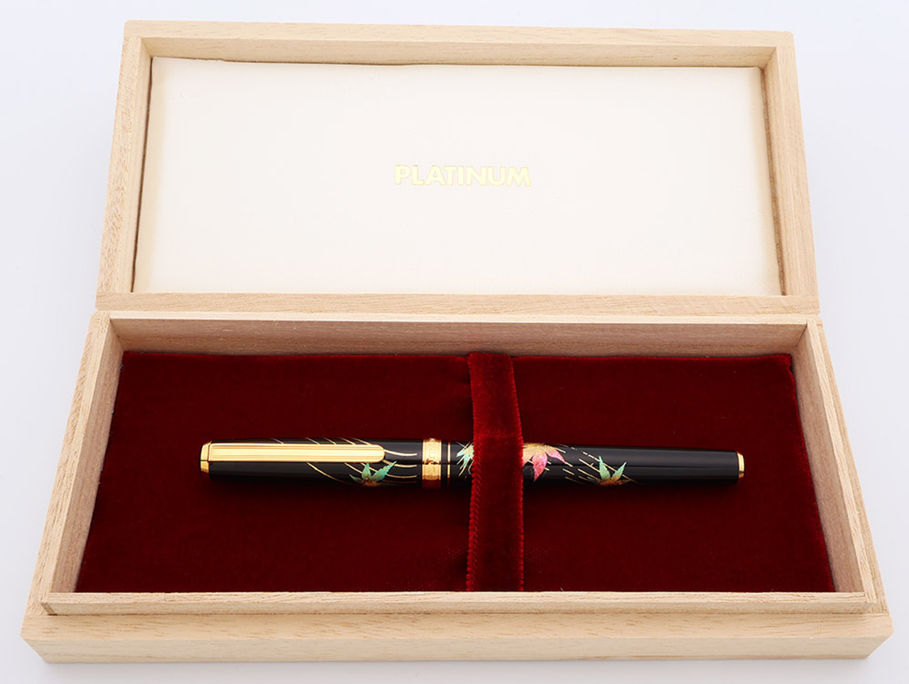 Platinum Kanazawa Leaf Fountain Pen - Autumn Leaf Maki-e, Gold Plated Trim, 18k Fine Nib (Excellent in Box, Works Well)