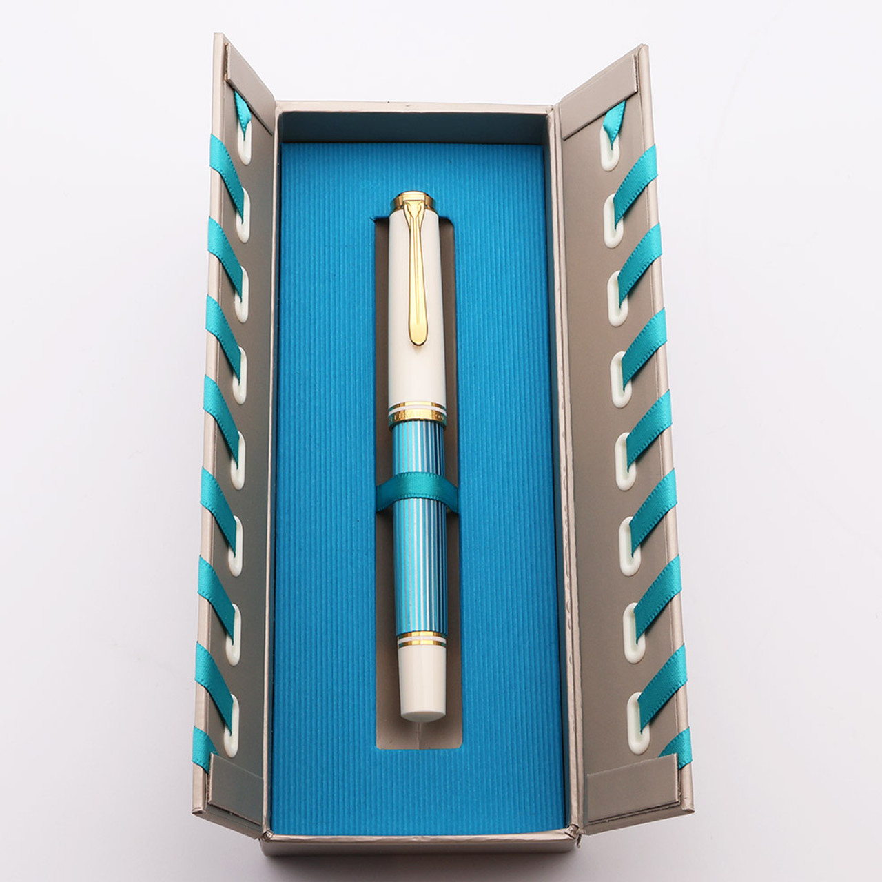 Pelikan M600 Souveran Fountain Pen - 2018 LE Turquoise-White