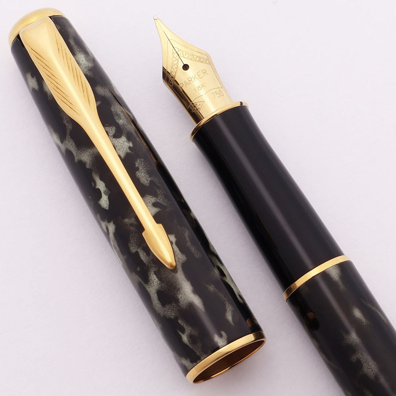 Parker Sonnet Fountain Pen (1993) - Laque Moonbeam w/GT,  C/C, Fine 18k Nib (Excellent +, Works Well)