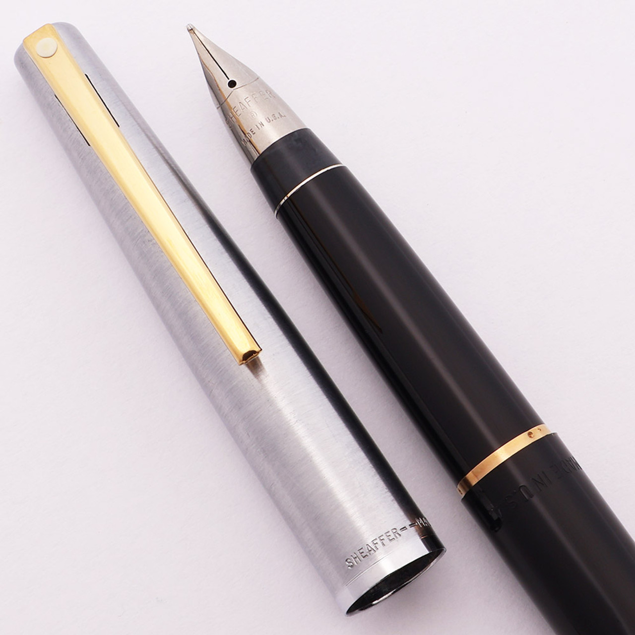 Sheaffer Stylist 440x Fountain Pen (circa 1968) - Black w/Brushed Chrome Cap & Gold Plated Clip, C/C, Medium Triumph Nib (Excellent +, Works Well)
