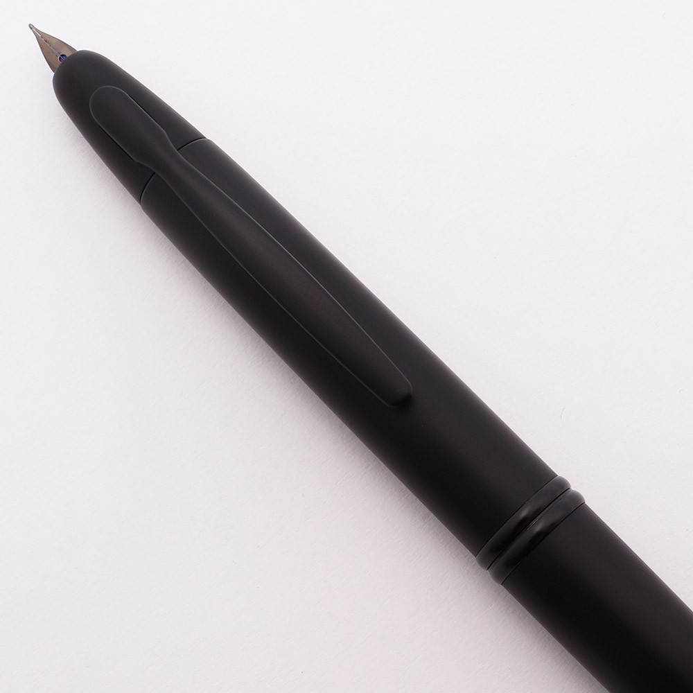 Pilot Namiki Vanishing Point (2018) - Matte Black w Black Trim, Fine 18k Nib (Near Mint in Box, Works Well)