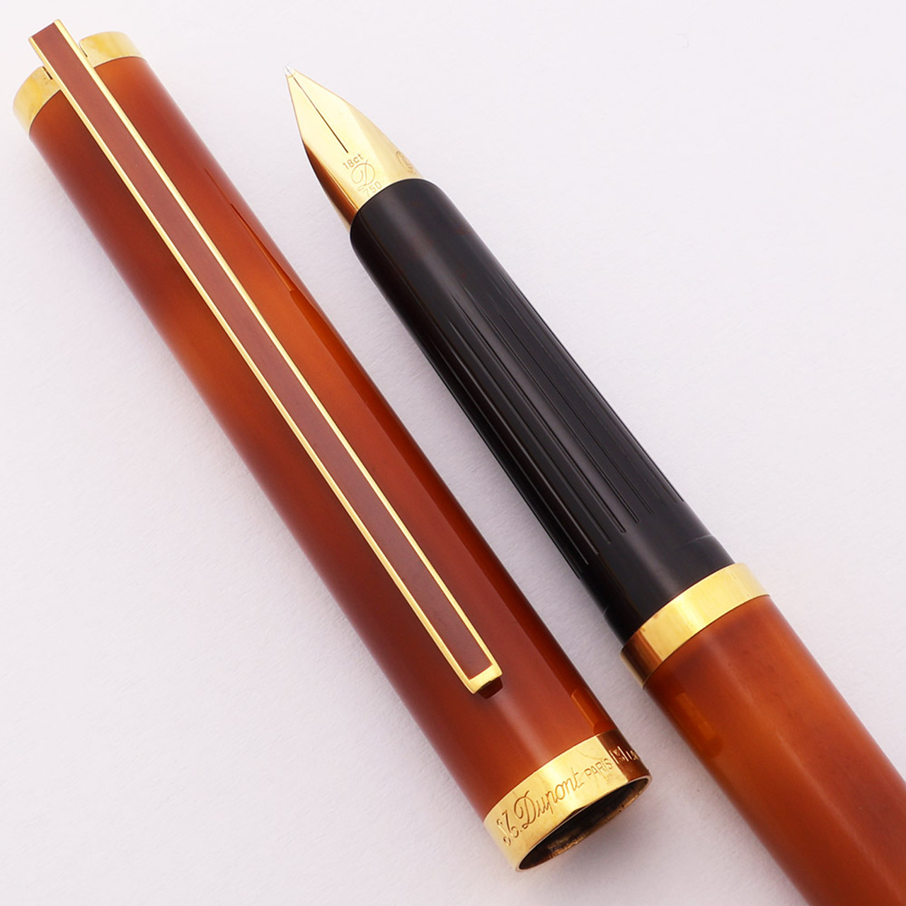 S T Dupont Classique Fountain Pen (1980s) - Amber Lacquer w/GT, C/C, 18k Fine Nib (Excellent, Works Well)
