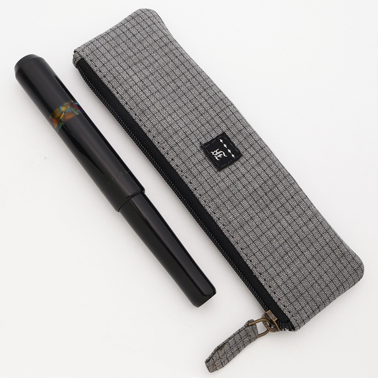 Franklin-Christoph Model 40 Fountain Pen - Black w Cathedral Band ...