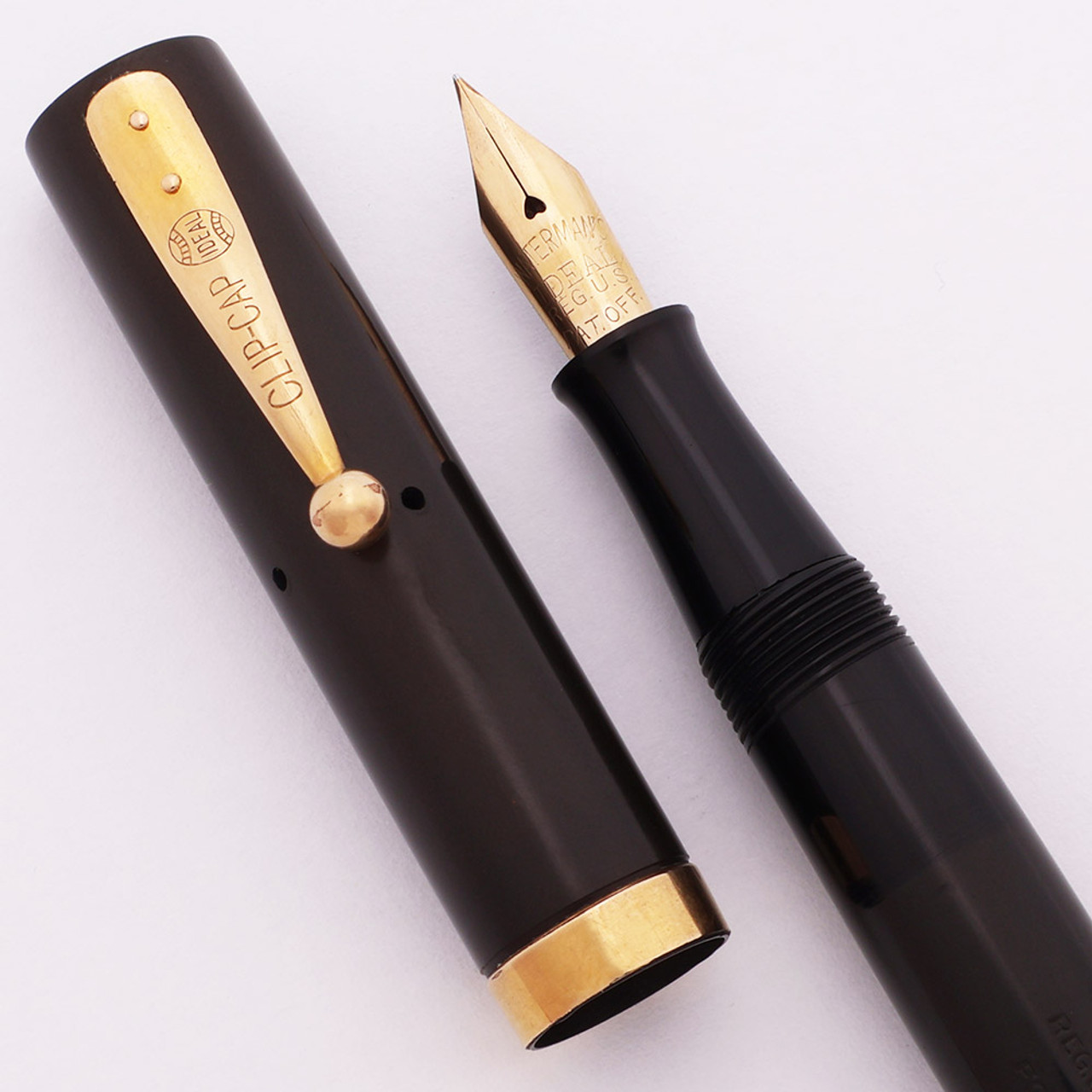 希少　ビンテージ　ウェーターマン　waterman 52 Waterman 52 Red Ripple Fountain Pen - Flexible Medium Ideal