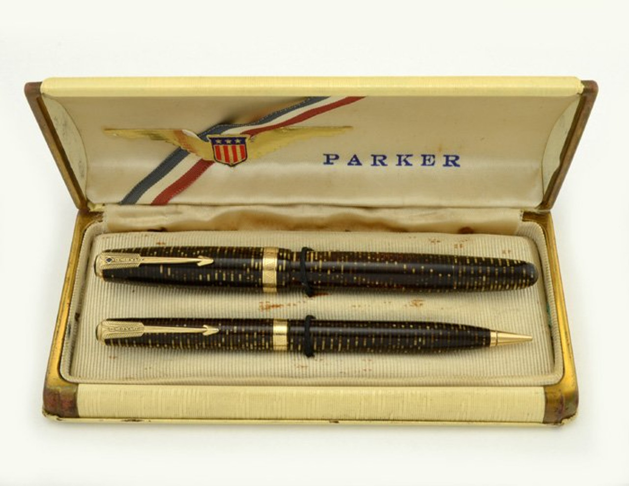 Parker Vacumatic Long Major Fountain Pen Set - 1942 Golden Pearl, Chevron Bands, Fine (Superior, Restored, In Box)