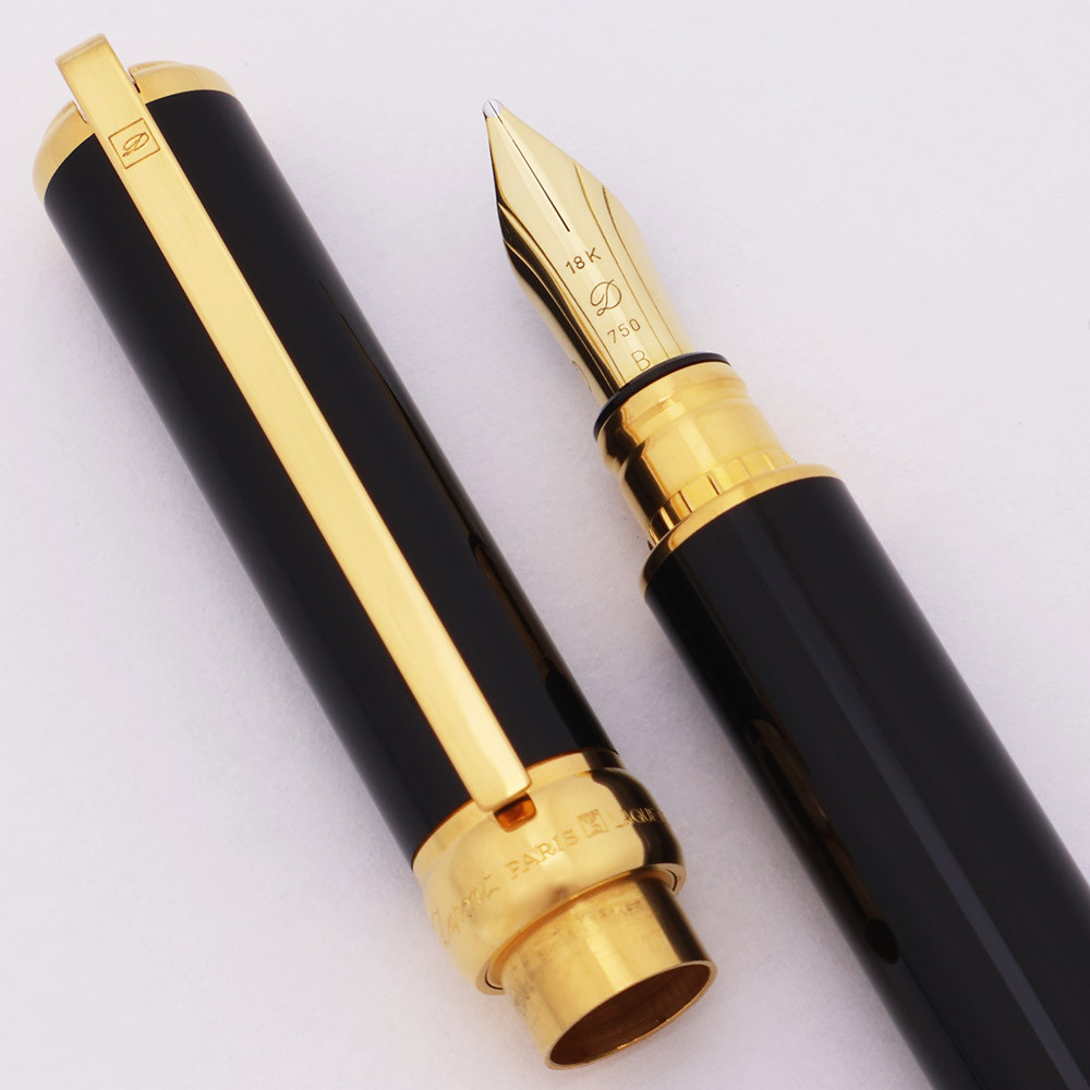 S T Dupont Gatsby Fountain Pen (1980s) - Black Chinese Lacquer, 18k Broad Nib (Near Mint, Works Well)