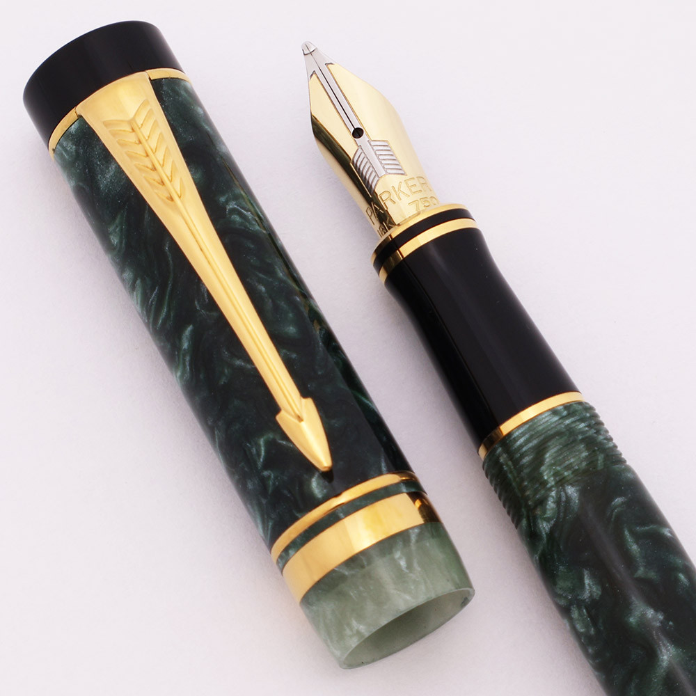 Parker Duofold International Mark Fountain Pen (1991, UK) Green Marble,  C/C, 18k Broad Nib (Excellent, Works Well)